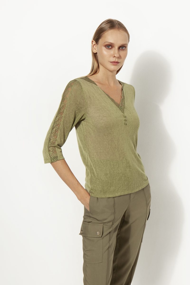 image-imageBoxSlider-67dd958e3ca7b0