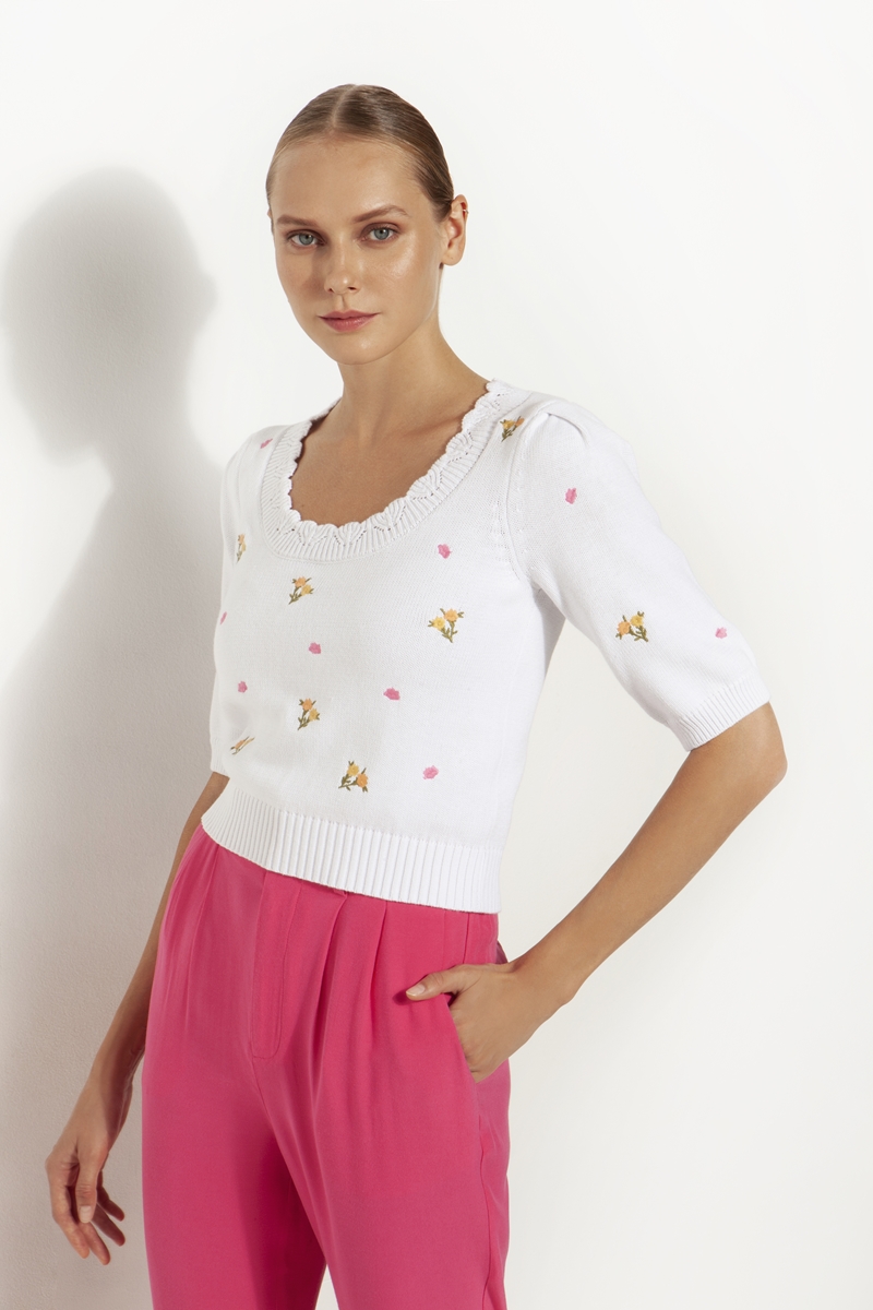 image-imageBoxSlider-67dd958e3e8100